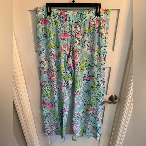 Lilly Pulitzer pants. - Picture 1 of 3